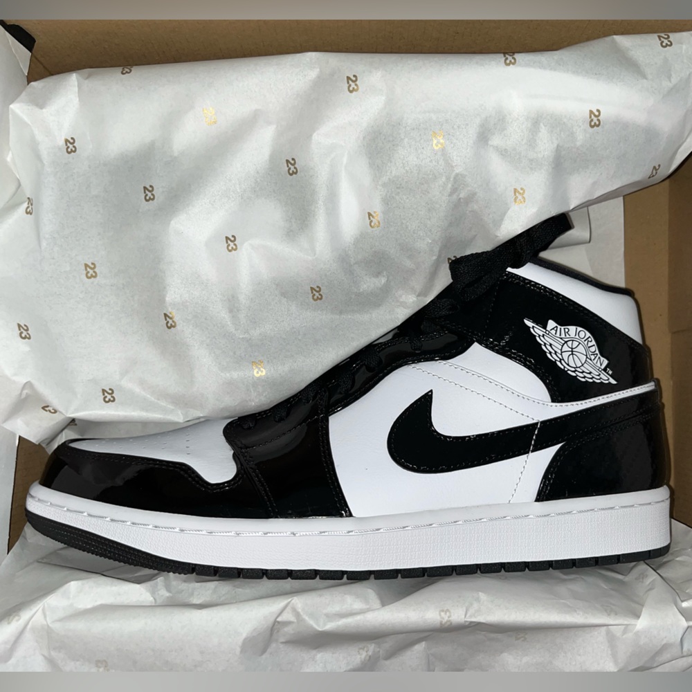 Air Jordan 1 Mid SE ASW